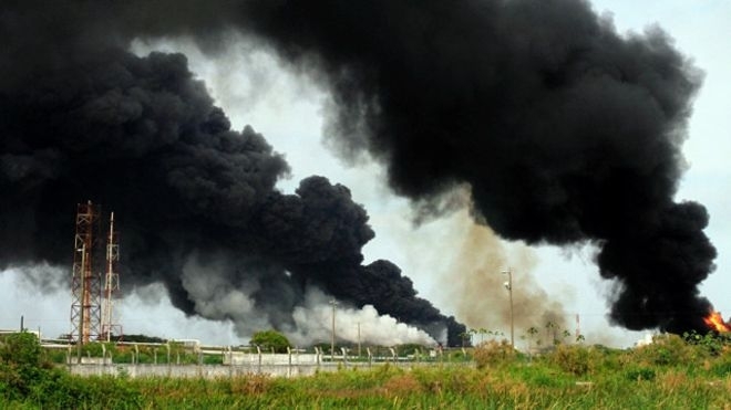 Вибух на нафтовому заводі в Мексиці: є загиблі, більше ста поранених