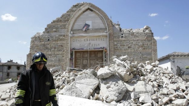 Десятки людей пострадали от землетрясений в Италии