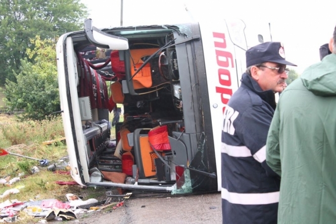 У Румунії автобус з українцями потрапив у ДТП: є загиблі
