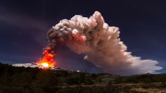 На Сицилії відновилося виверження вулкану Етна