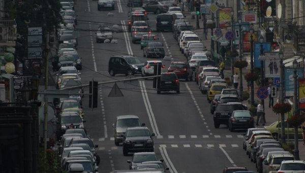 Український ринок нових авто виріс майже на третину