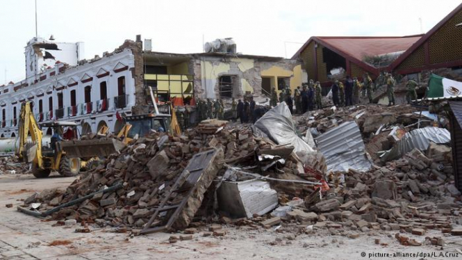 Более 90 человек погибли в Мексике в результате землетрясения