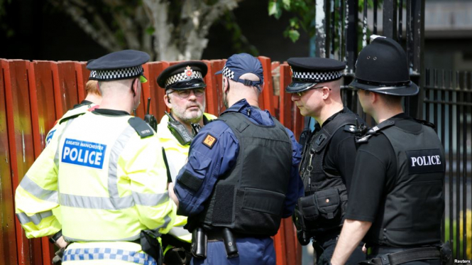 Теракт в Манчестере: полиция задержала уже 14 подозреваемых