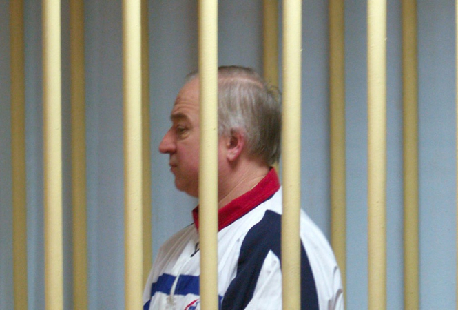Российское посольство заявляет, что Британия отказала им в доступе к Скрипача