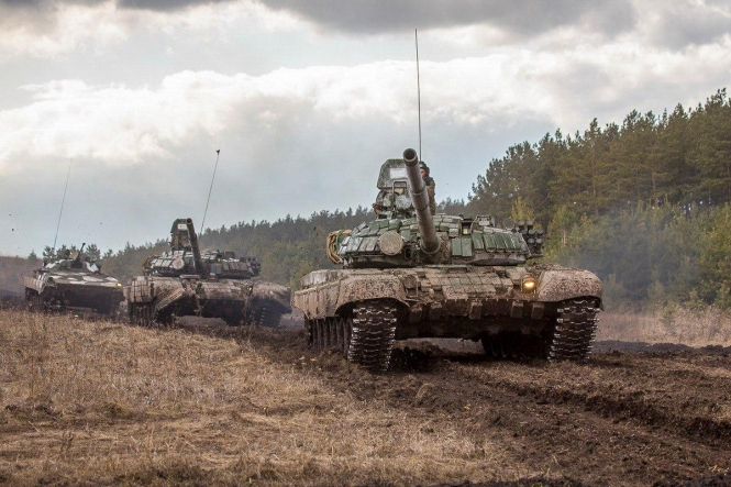 У Маріуполі помітили російські вантажівки з аналогічним ЗСУ маркуванням