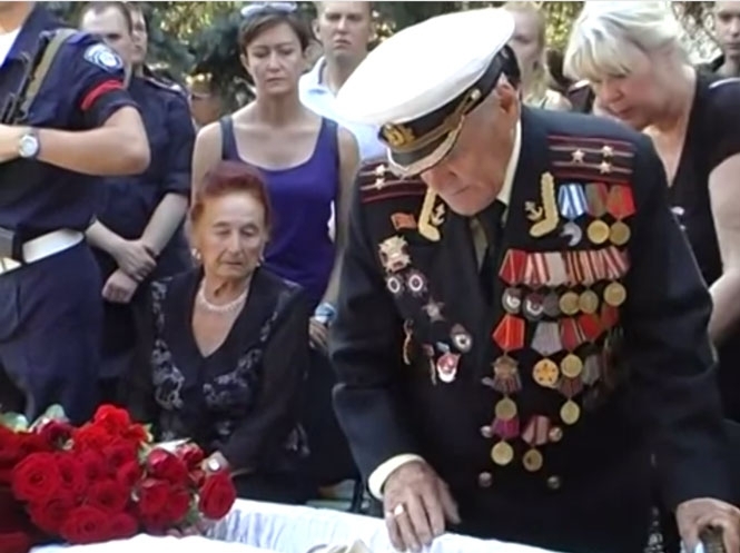 Ветеран війни до своїх фронтових побратимів із Росії: через Путіна ваші внуки вбивають наших