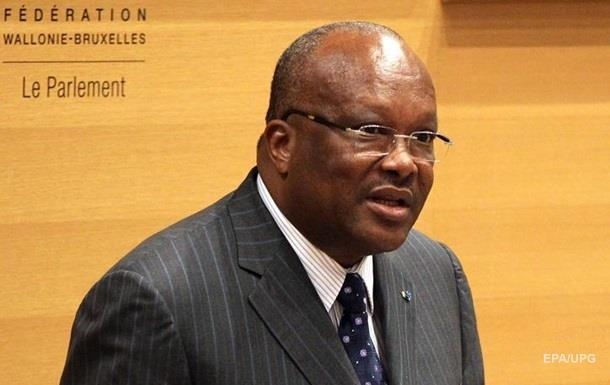 В Буркина-Фасо впервые за 28 лет законно передали власть