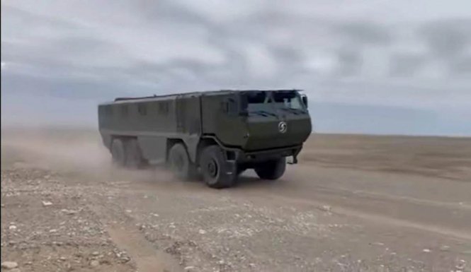 Китай створив власну версію російської броньованої машини Typhoon