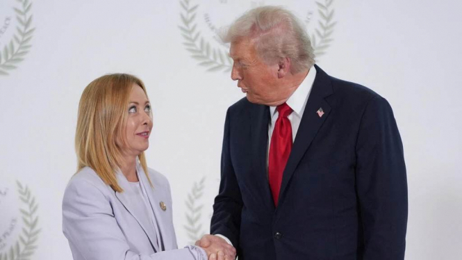 Трамп знову висміяв прем'єрку Італії перед самітом НАТО