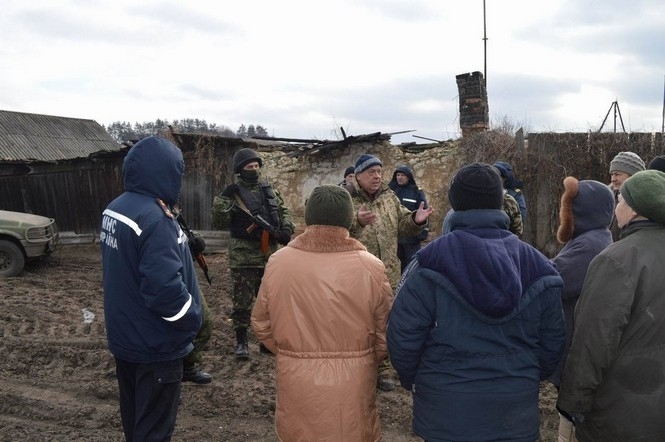 Жителів Кримського вивезуть з-під обстрілів військові на броньованій техніці, - Москаль