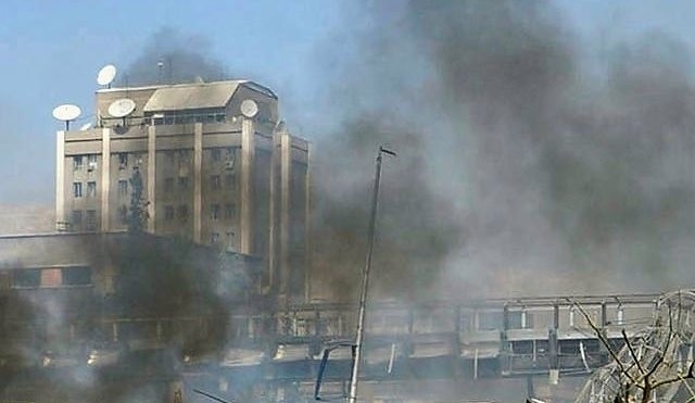 Посольство России в Сирии вновь попало под минометный обстрел