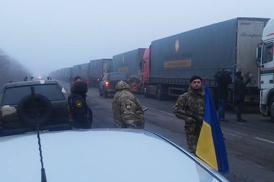 Цена вопроса - манка: за грузовик с крупой боевики отдали тела 12 украинских бойцов