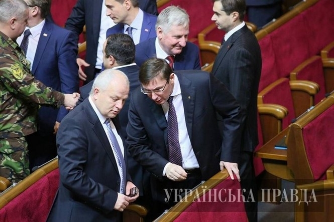 В НАПК не нашли нарушений в декларациях Луценко и четырех министров
