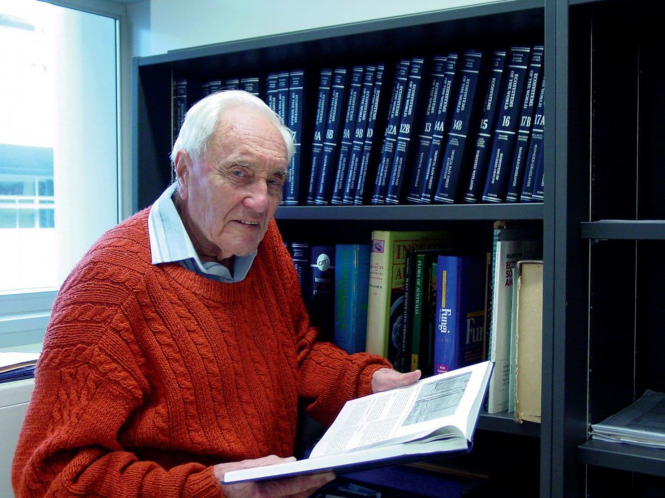 Старейший ученый Австралии полетит в Швейцарию на эвтаназию