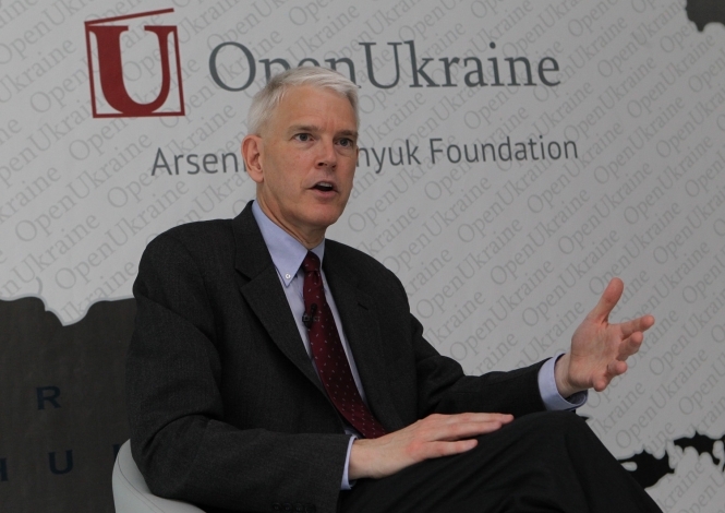 Народ Украины к реформам готов, - экс-посол США