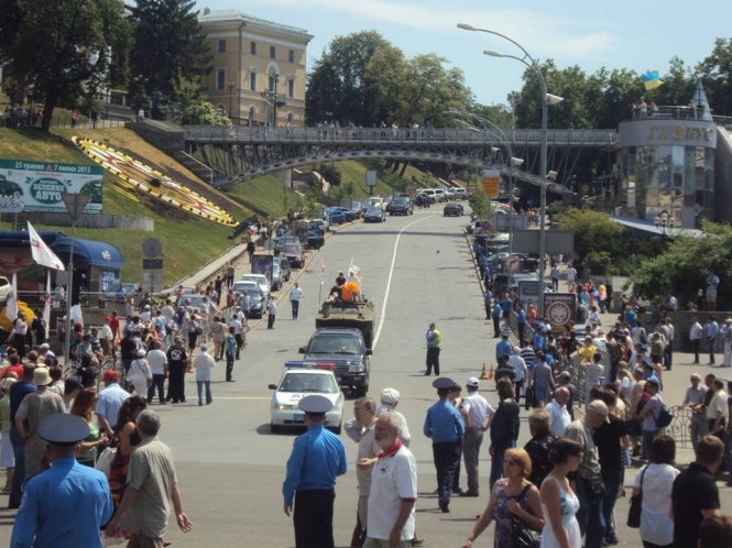 МВС визначило, за проїзд якими центральними вулицями Києва доведеться платити (список)