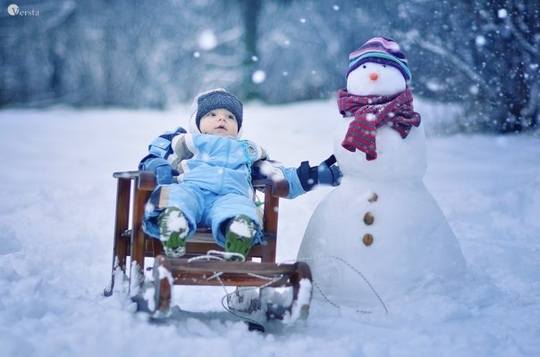 Початок календарної зими у низці областей України буде сніговим, на дорогах ожеледиця