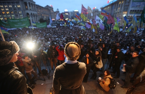 Тимошенко закликала Україну натиснути на Януковича Євромайданом