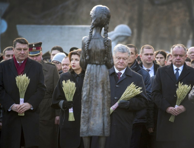 Президент Порошенко положил историческую ответственность за Голодомор на Российскую Федерацию