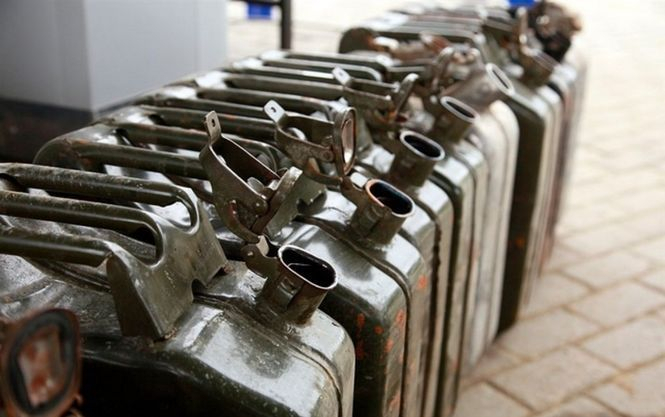 Уряд підписав із мережами АЗС меморандум, який має вплинути на цінову стабільність пального