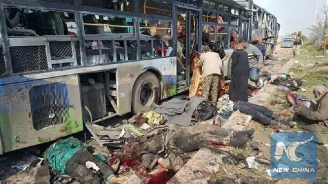 В Сирии смертник взорвал автомобиль у колонны автобусов с эвакуированными, - ФОТО, ОБНОВЛЕНО