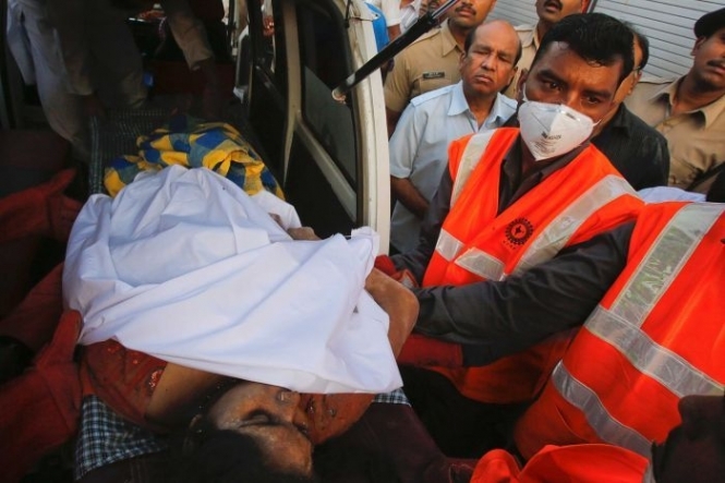 В результате давки на религиозном фестивале в Индии погибли семь человек
