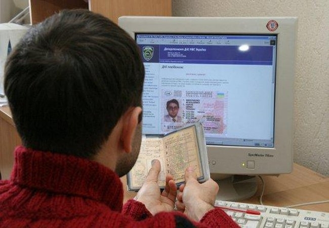 МВД введет услугу выдачи международных водительских удостоверений