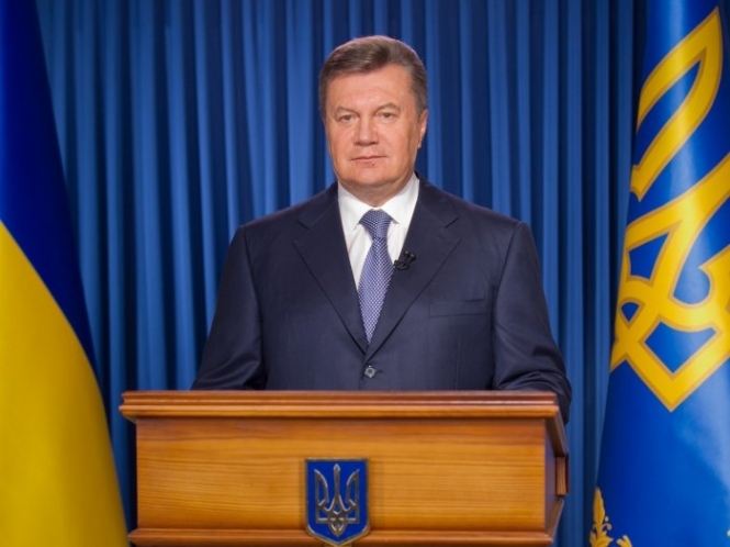 На Шевченківському уроці Янукович закликав школярів пишатися своєю країною