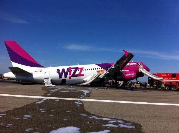 У римському аеропорту Wizz Air здійснив аварійну посадку