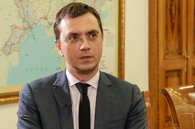 Омелян пообещал инициировать отставку главы Укртрансбезопасности