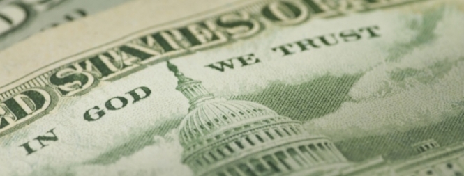 Американський суд відмовився прибрати напис In God we trust з доларів