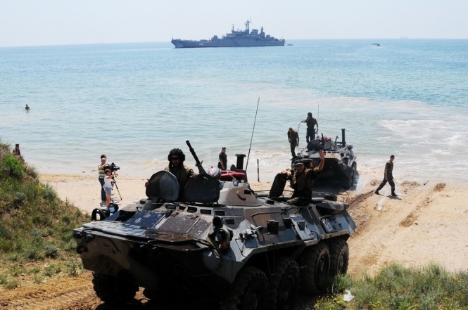 Росія почала масштабні військові навчання в акваторії Чорного моря
