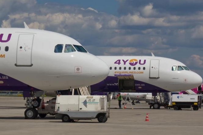 Авіаційна афера у Польщі: лоукост 4YOU Airlines припинив продаж квитків