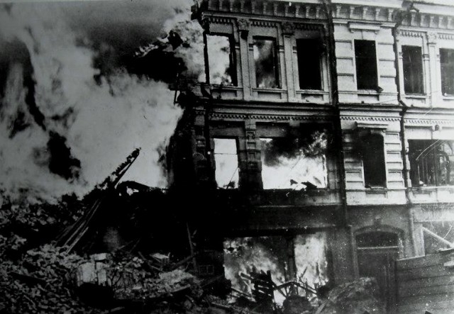 1941. Зруйнований Київ як частина тактики спаленої землі