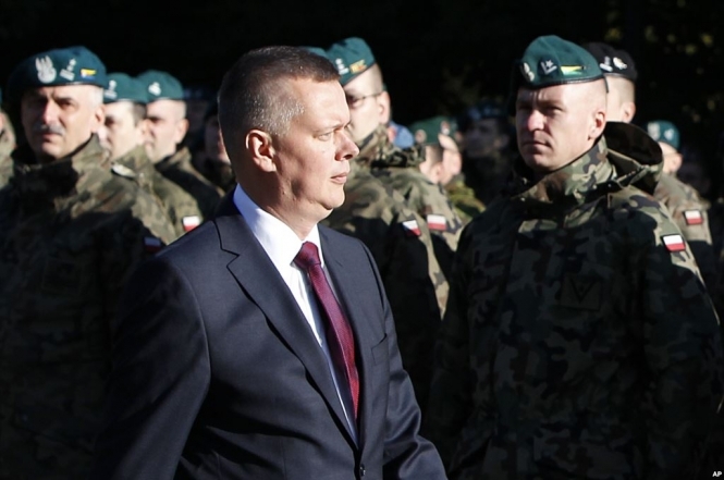 Польша хочет в 2016 году пригласить Черногорию и Македонию в НАТО