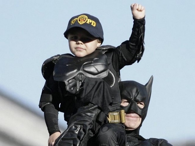 Приключения пятилетнего супергероя: как Сан-Франциско на день стало городом Бэтмена