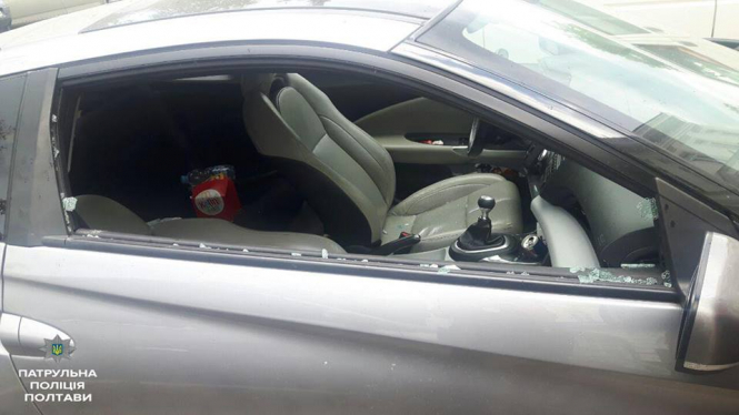 В Полтаве женщина закрыла в авто трехлетнего ребенка в 33 градусную жару