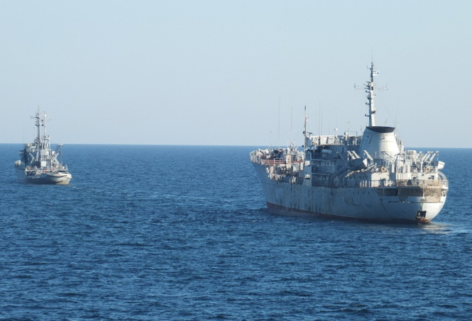 Два кораблі ВМС України увійшли до виняткової економічної зони Росії біля Криму, – рос. ЗМІ
