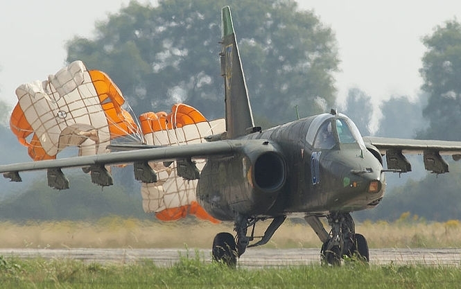 В России разбился штурмовик СУ-25: погиб пилот