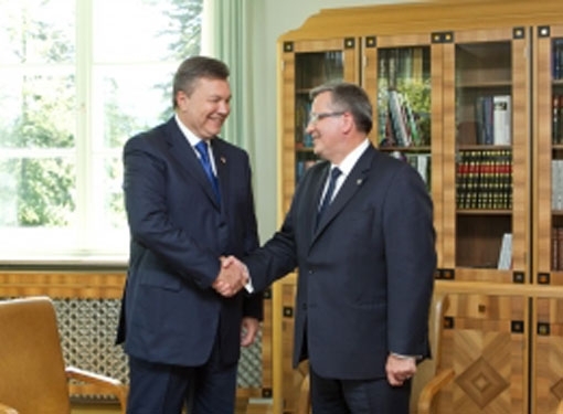 Коморовський вірить, що Янукович шукає вирішення питання Тимошенко тільки правовим шляхом