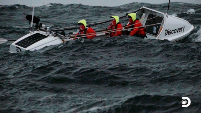 800-кілометрову протоку Дрейка вперше в історії перетнули на гребному човні