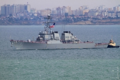 В Черное море войдет эсминец США