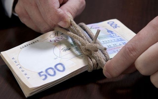 Филиалы российских банков в Украине причастны к панике на валютном рынке, - политик