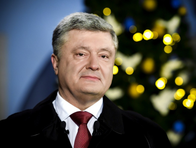 Президент Петр Порошенко поздравил украинцев с Новым годом - ВИДЕО