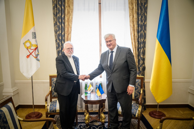 Україна закликала Ватикан допомогти у поверненні полонених і депортованих дітей


