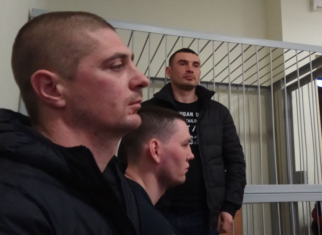 Экс-беркутовец, которого подозревают в убийствах на Майдане, сбежал в Россию