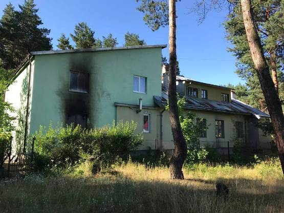 На Львівщині невідомі підпалили монастир