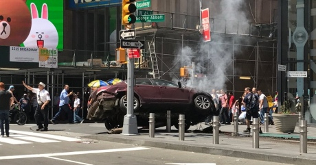 Кількість постраждалих внаслідок наїзду на натовп у Нью-Йорку подвоїлася, водія затримали

