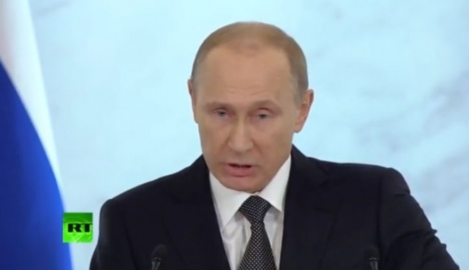 Путин считает, что Запад ввел санкции против России за Крым и войну на Донбассе, а из-за ее могущества