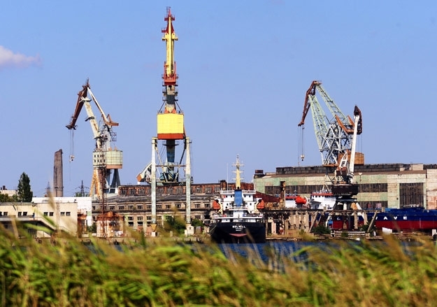 Санкції зробили недоцільним будівництво великих суден на верфях в Криму